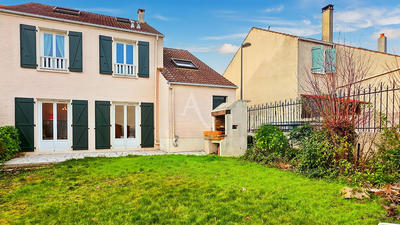 Maison - 134 m² - 7 pièces