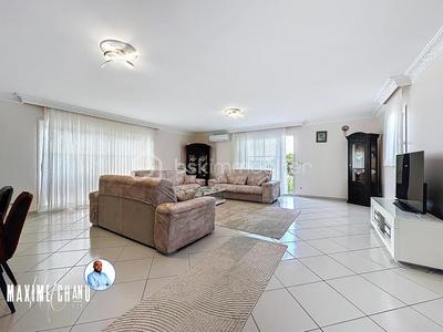 Villa - 155 m² - 5 pièces