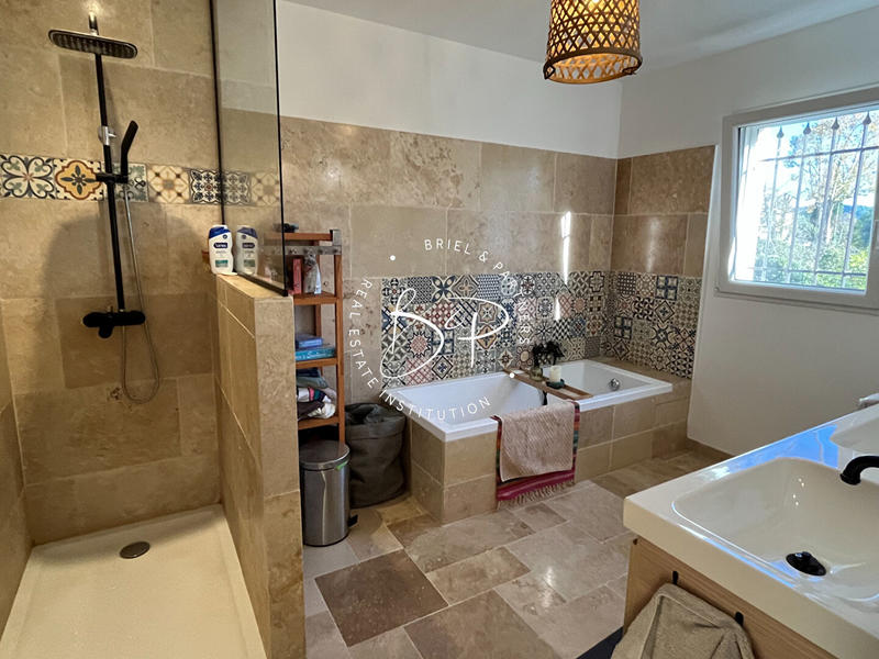 Maison - 114 m² - 5 pièces