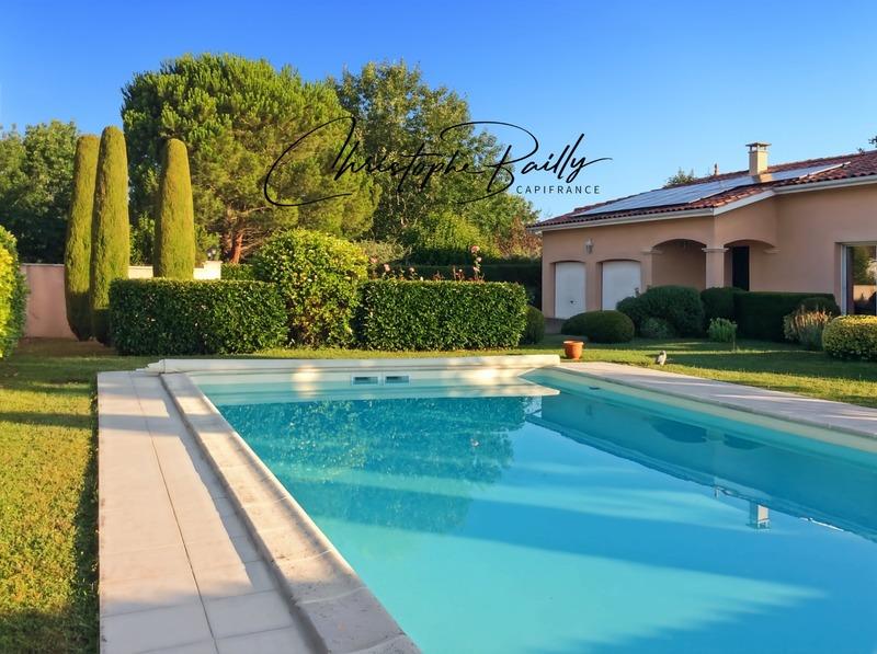 Propriété - 130 m² - 5 pièces