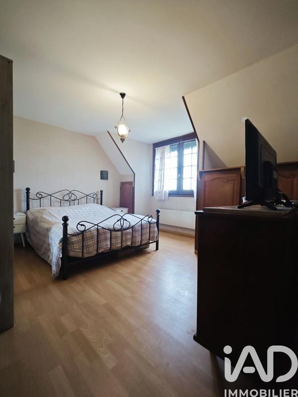 Maison - 217 m² - 8 pièces