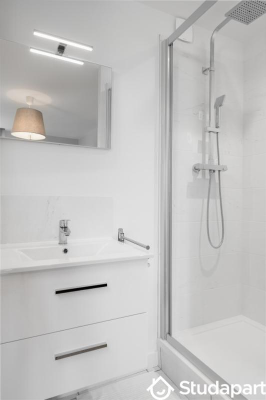 Chambre - 9 m² - 1 pièce