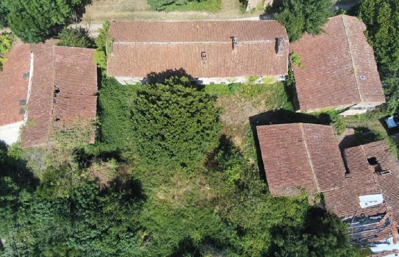 Maison - 235 m² - 9 pièces