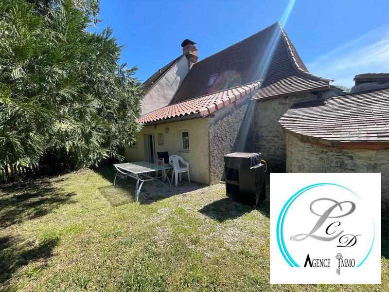 Maison ancienne - 440 m² - 14 pièces