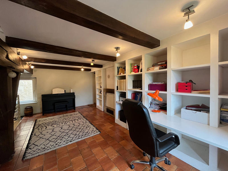 Maison - 317 m² - 7 pièces