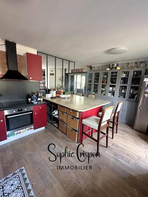 Villa - 107 m² - 6 pièces