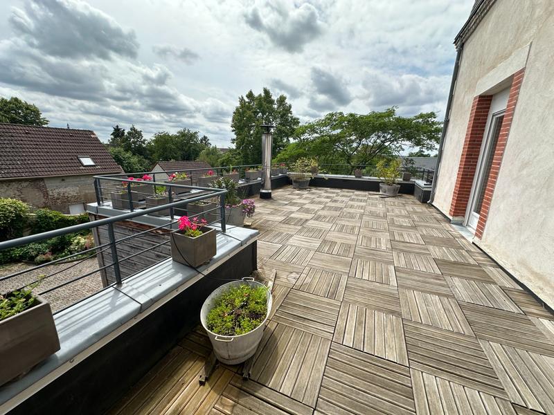 Maison - 210 m² - 6 pièces