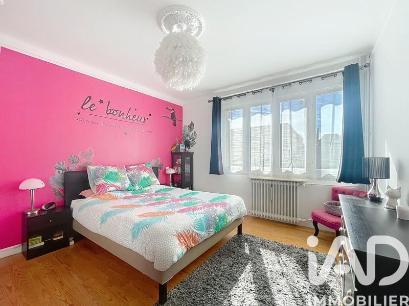 Maison - 272 m² - 11 pièces