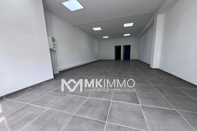 Local commercial - 60 m²