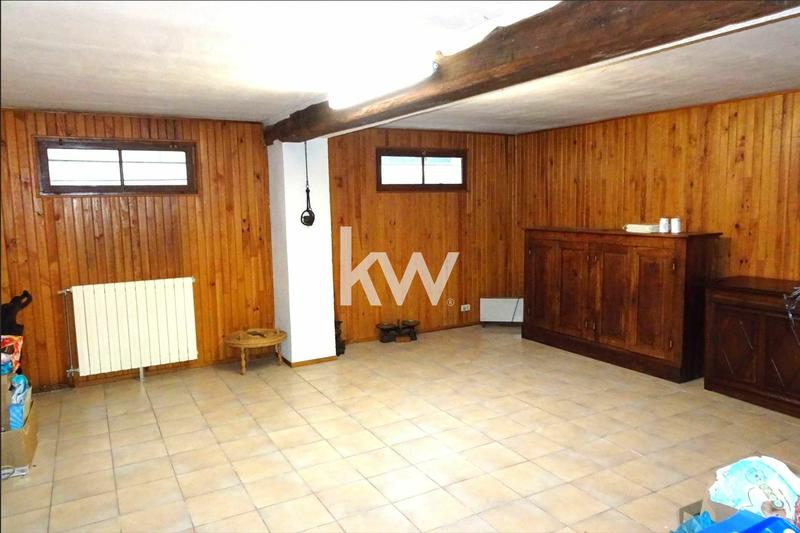 Maison - 162 m² - 8 pièces