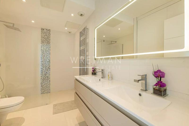 Villa - 314 m² - 7 pièces