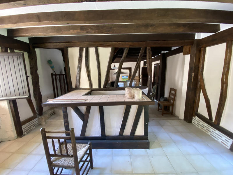 Maison - 24 606 m² - 15 pièces