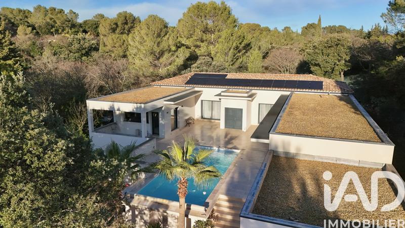 Maison - 229 m² - 5 pièces