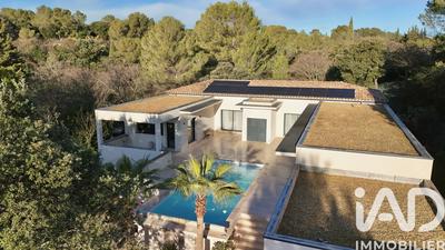 Maison - 229 m² - 5 pièces