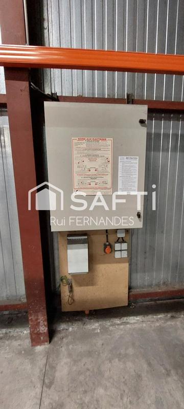 Local commercial - 400 m² - 1 pièce