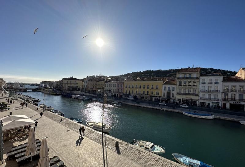 Appartement - 140 m² - 6 pièces