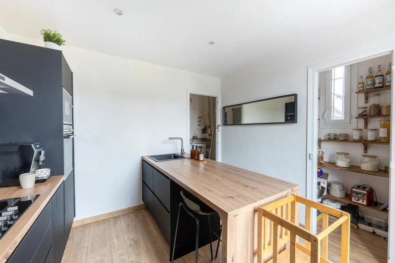 Maison - 83 m² - 4 pièces