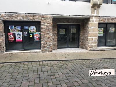 Divers - 156 m² - 1 pièce