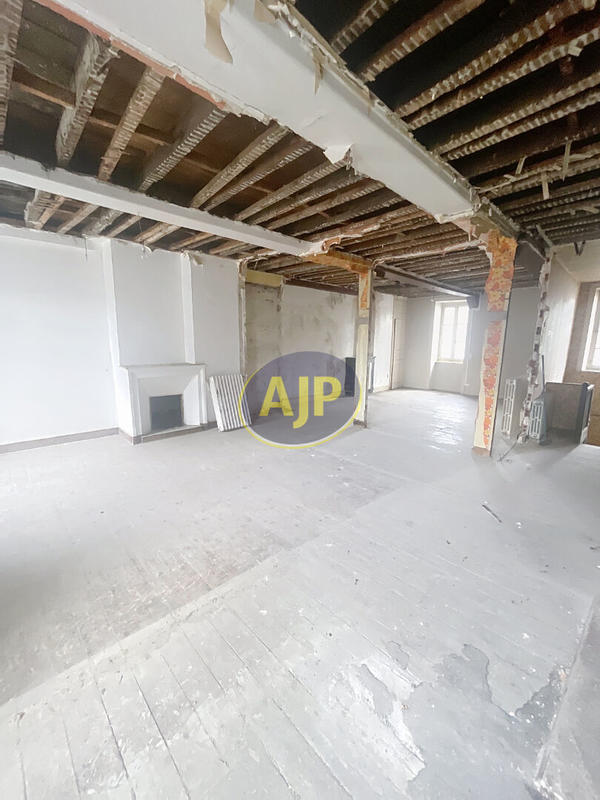 Immeuble - 5 pièces