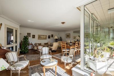 Appartement - 130 m² - 4 pièces