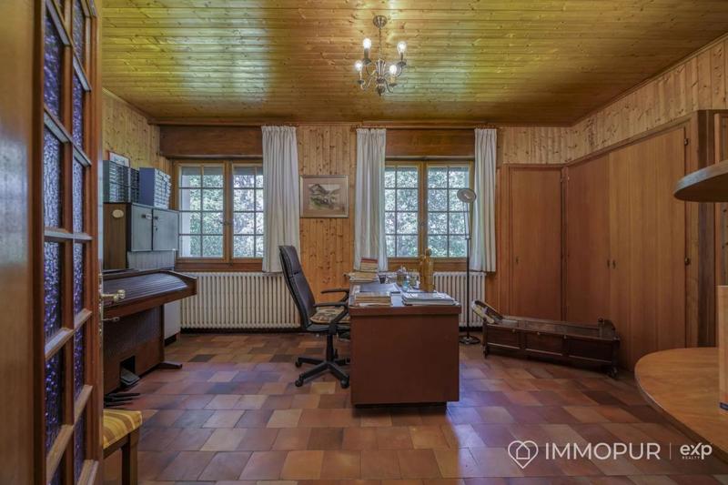 Propriété - 200 m² - 12 pièces