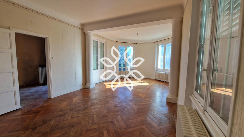 Maison - 149 m² - 6 pièces