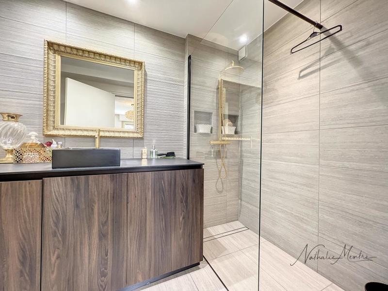 Appartement - 96 m² - 4 pièces