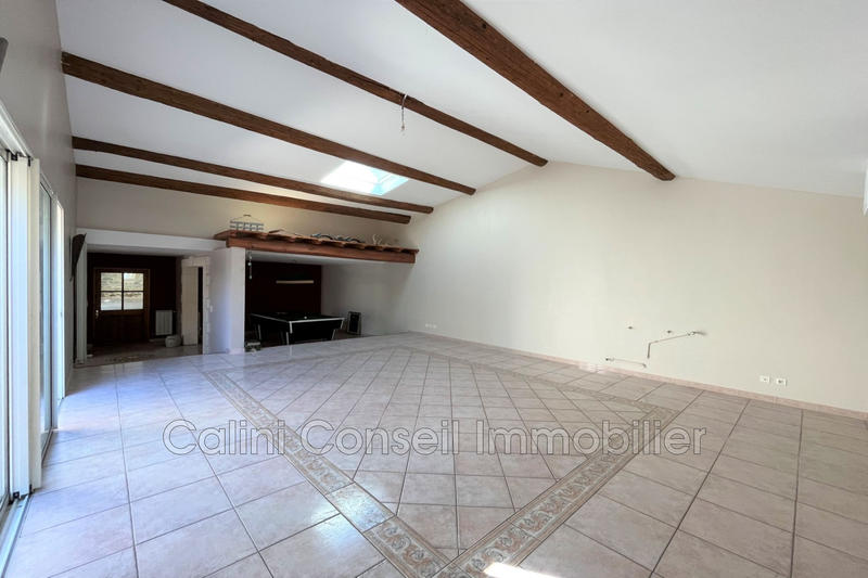 Maison - 201 m² - 6 pièces