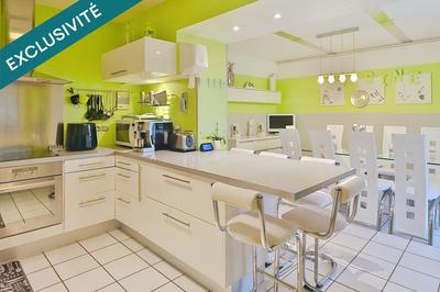 Maison - 193 m² - 7 pièces