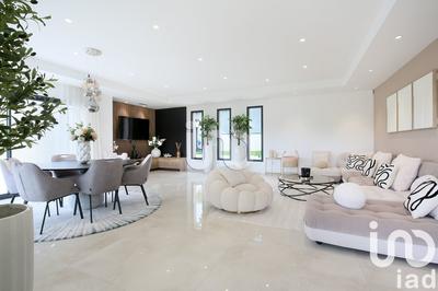 Maison de maîtres - 225 m² - 6 pièces