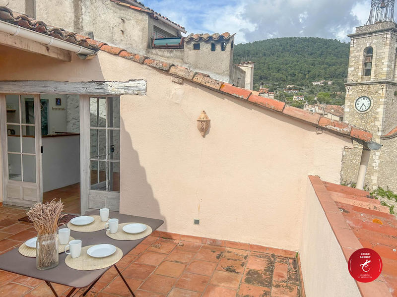 Maison - 219 m² - 10 pièces