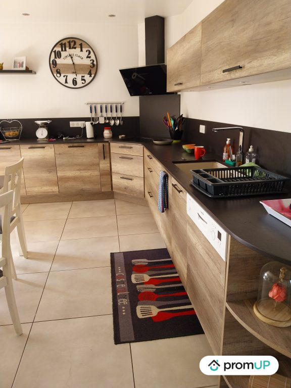 Maison - 276 m² - 8 pièces