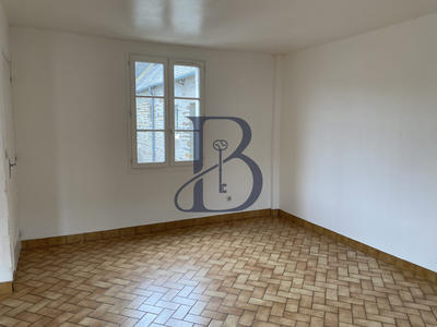 Maison - 83 m² - 5 pièces