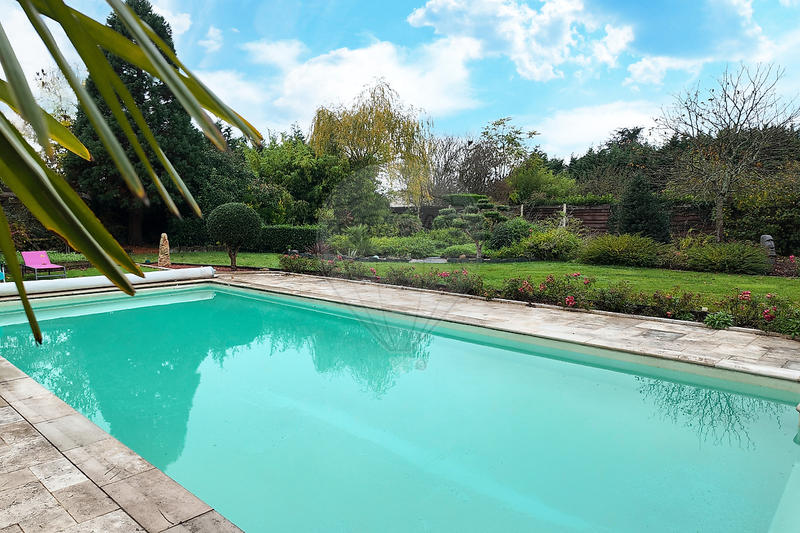 Maison - 157 m² - 7 pièces