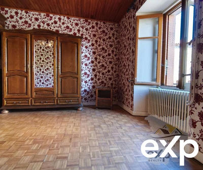 Maison traditionnelle - 125 m² - 6 pièces