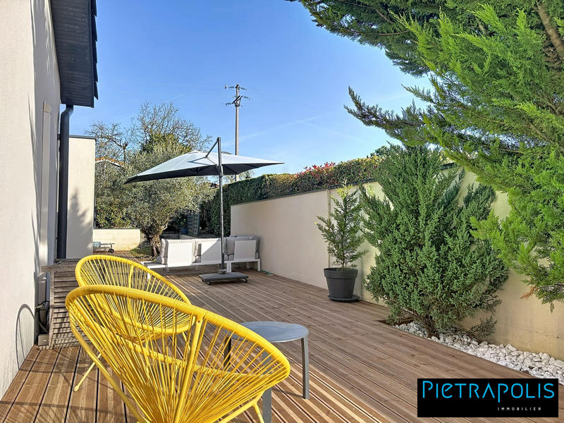 Maison - 140 m² - 5 pièces