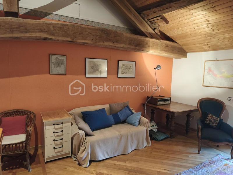 Corps de ferme - 222 m² - 9 pièces