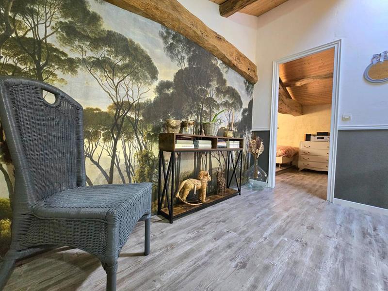 Maison - 312 m² - 7 pièces