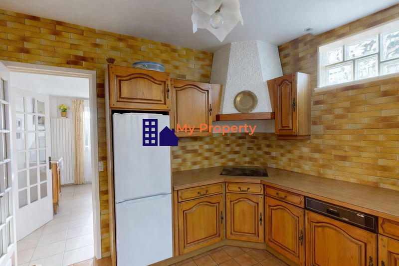 Maison traditionnelle - 88 m² - 5 pièces