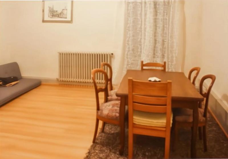 Maison - 200 m² - 8 pièces