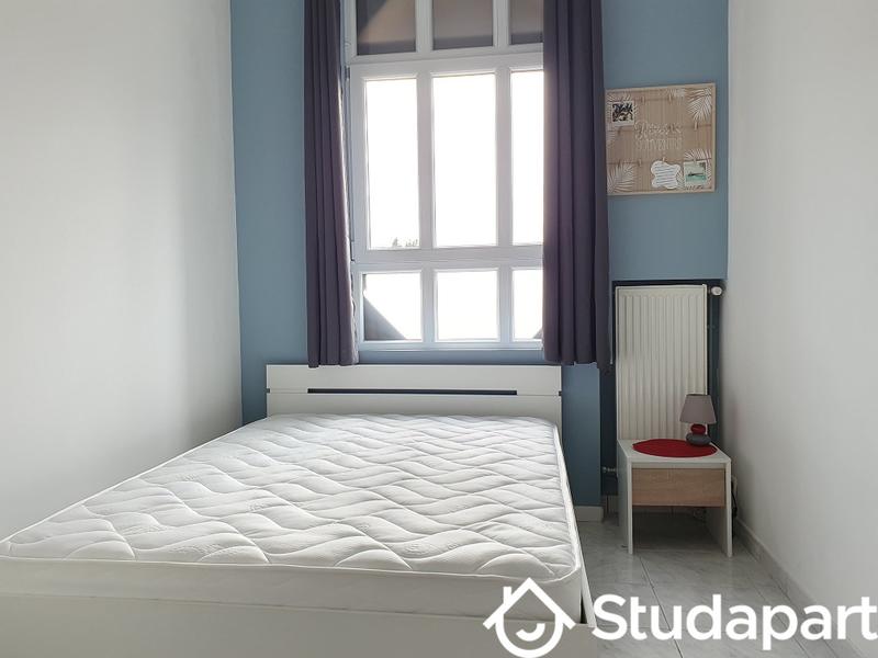 Chambre - 13 m² - 1 pièce