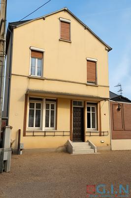 Maison - 80 m² - 4 pièces