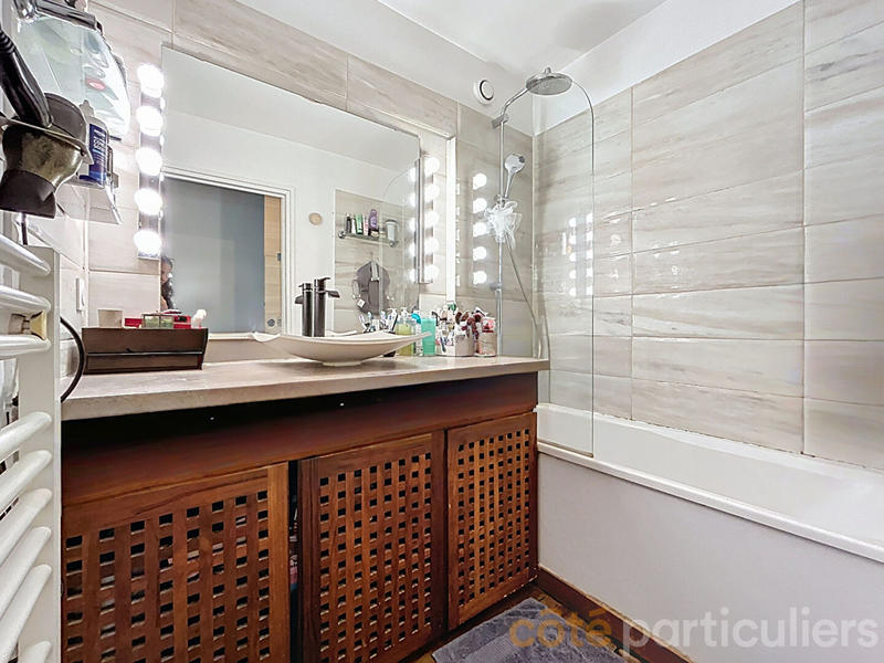 Appartement - 72 m² - 3 pièces