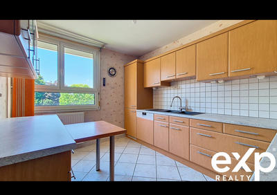 Appartement - 98 m² - 5 pièces