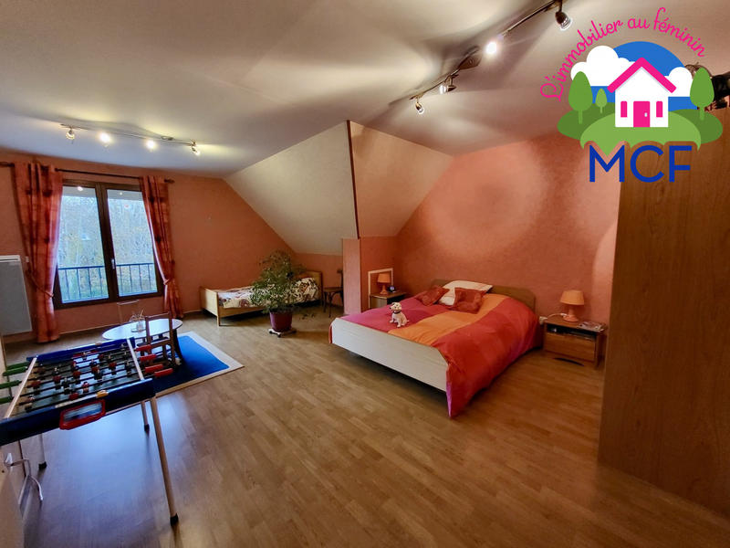 Maison traditionnelle - 202 m² - 5 pièces