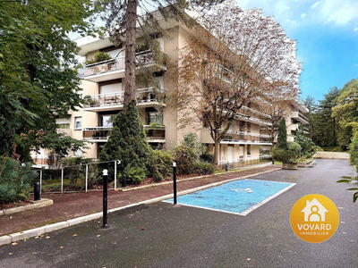 Appartement - 98 m² - 5 pièces