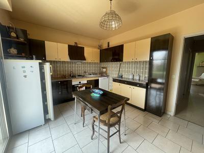 Appartement - 110 m² - 4 pièces