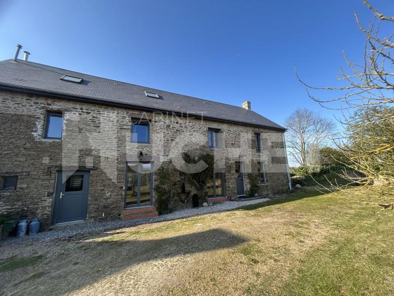Maison - 170 m² - 8 pièces