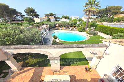 Villa - 184 m² - 5 pièces