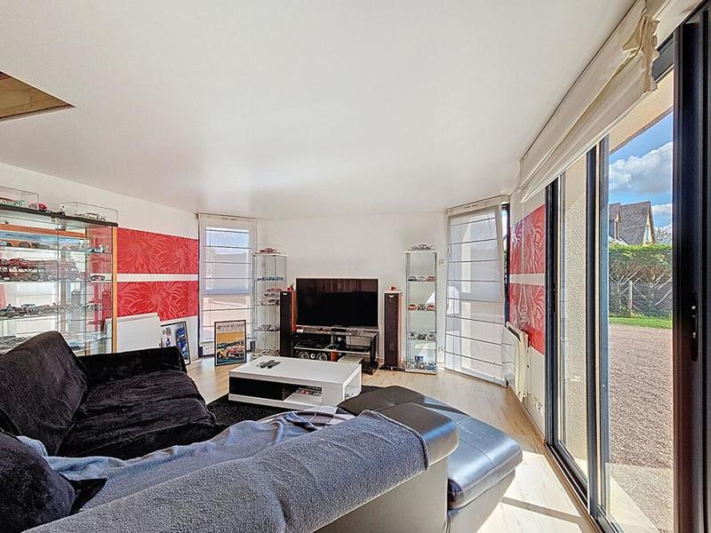 Maison - 217 m² - 10 pièces